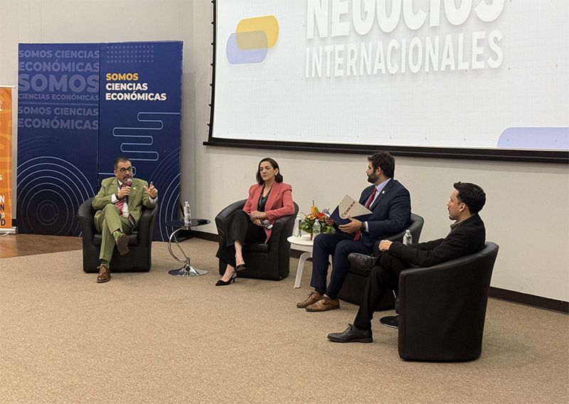Panel de vinculación entre la academia y el sector productivo